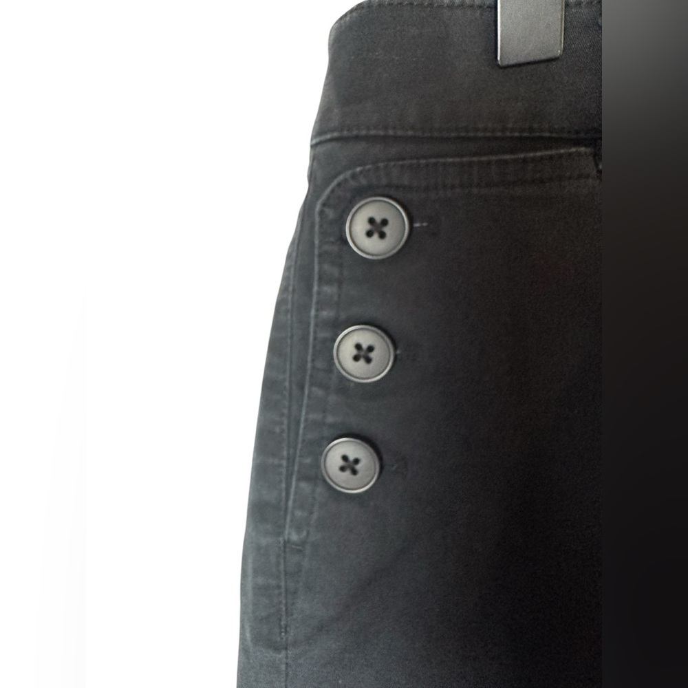 Talbots Petites Cropped Pants Size 2P Black Button Detail Capri Career Casual - Picture 3 of 8